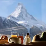 Mountain Paradise Szálloda 3*
