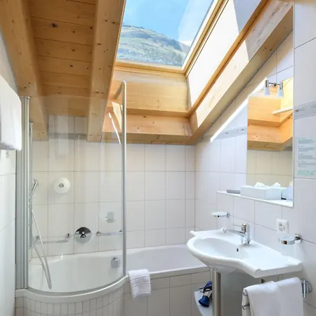 Mountain Paradise فندق