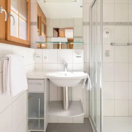 Mountain Paradise فندق زيرمات