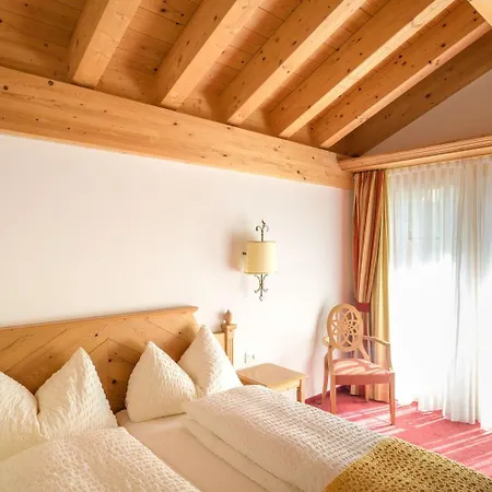 Mountain Paradise Hotel 3*