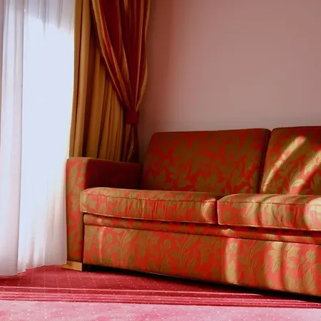 Mountain Paradise فندق زيرمات