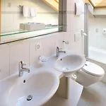 Mountain Paradise Hotel 3*