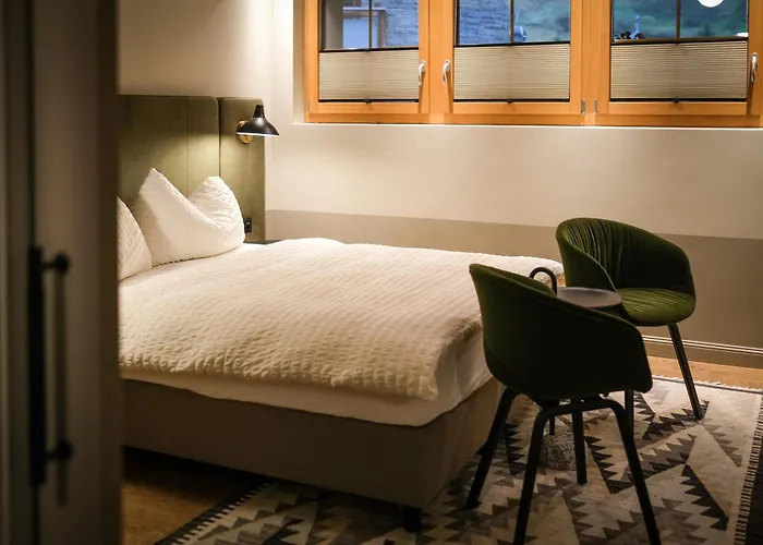 Mountain Paradise Hotell 3*